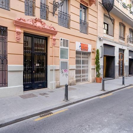 Oyo Guest House Ruzafa Valencia Exterior photo
