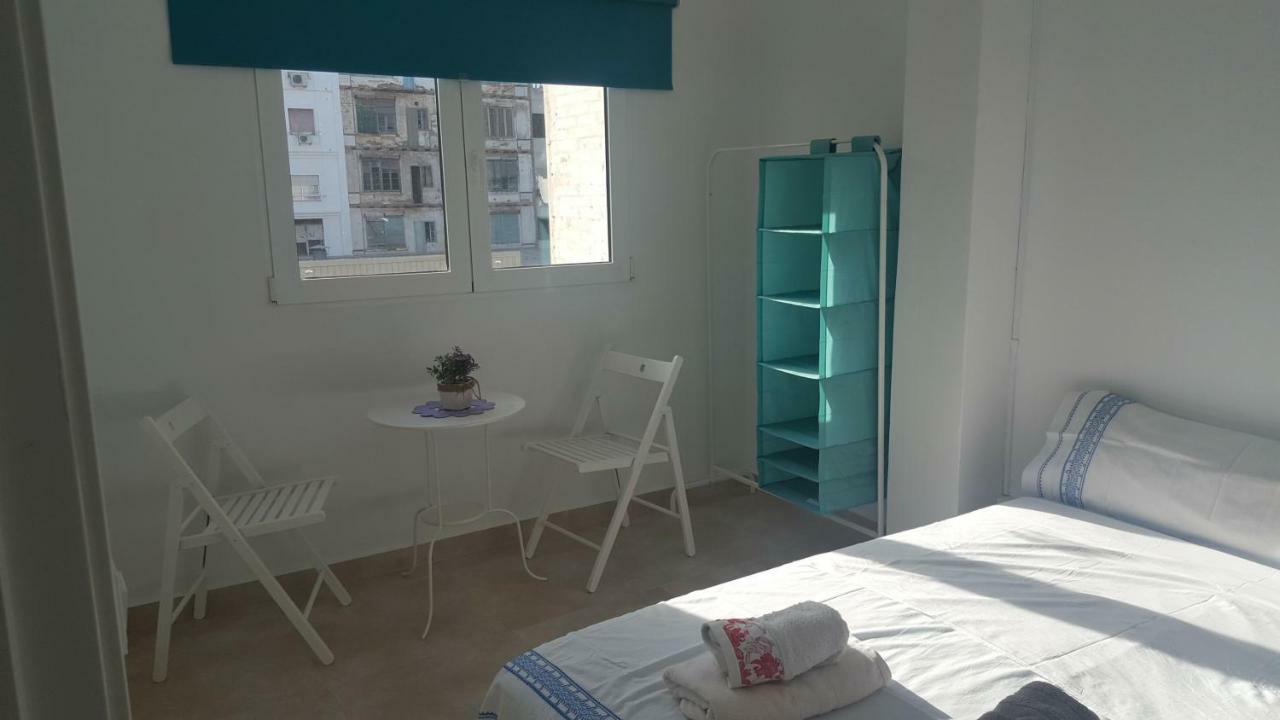 Oyo Guest House Ruzafa Valencia Exterior photo