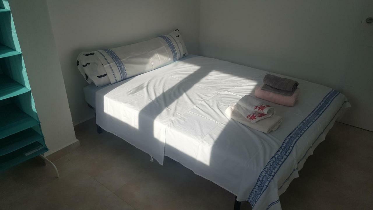 Oyo Guest House Ruzafa Valencia Exterior photo